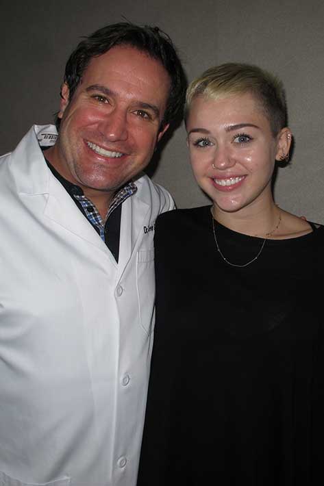 Miley Cyrus photo